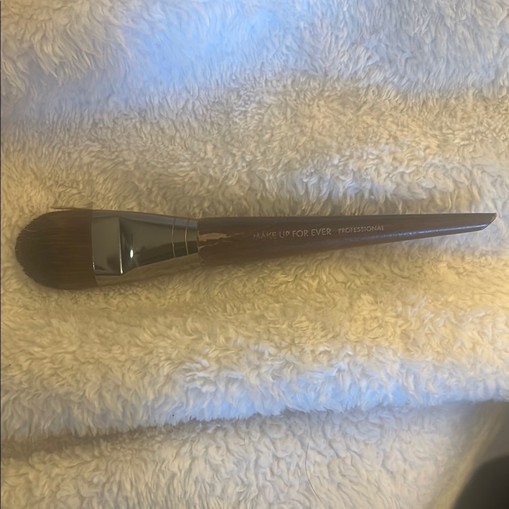 Make Up For Ever Professional Brush with Dark Handle
